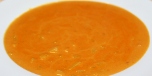 Currysoppa med persikor